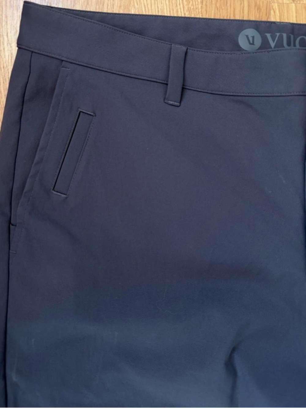 Vuori Cascade Tech Chino Pant Men’s 36 V427 Athletic Slim Fit Stretch Charcoal - Picture 2 of 4